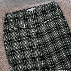 Black and green pant